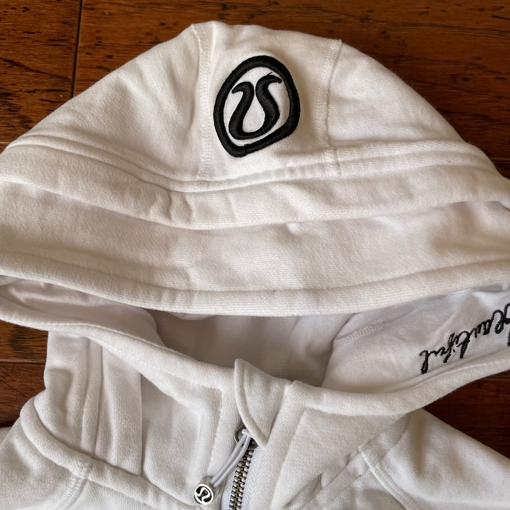 New with Defect Lululemon Dip Dye Scuba Hoodie - Size 2 - Picture 3 of 12